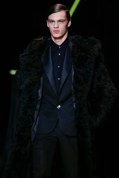 Look 92